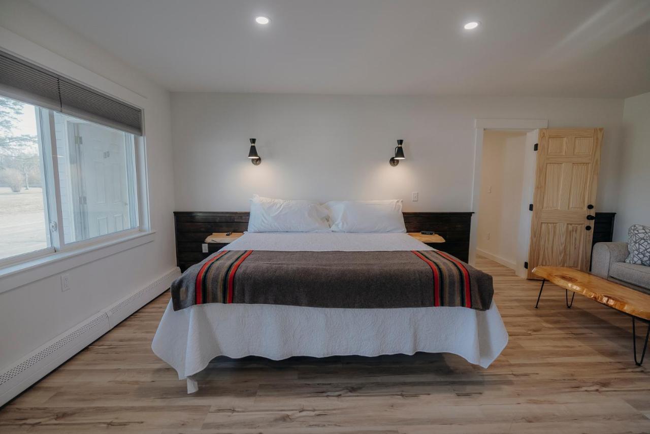 Bingham Motor Inn Экстерьер фото
