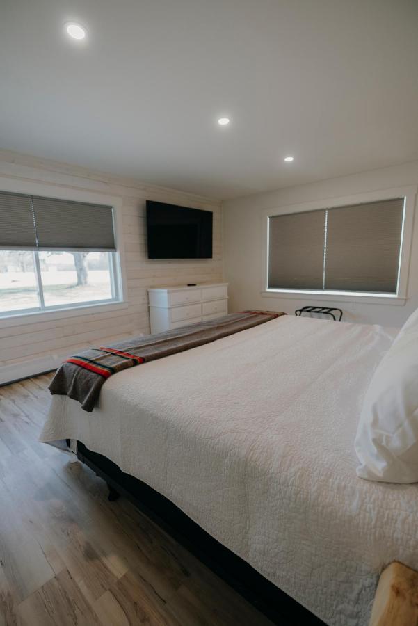 Bingham Motor Inn Экстерьер фото